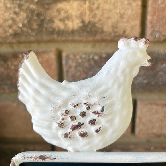 *Farmhouse Chicken Chalkboard Easel - Picture 3 of 15